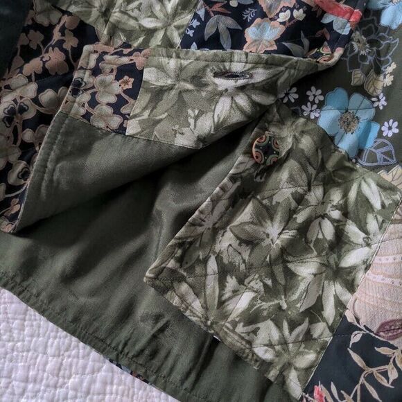 Vintage 90s Casual Studio Quilted Jacket Patchwork Floral Foliage Rose Medium - Picture 11 of 13
